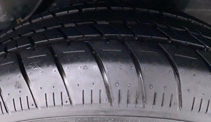 2015 Honda Brio 1.2 S MT I VTEC, Petrol, Manual, 43,280 km, Left Rear Tyre Tread