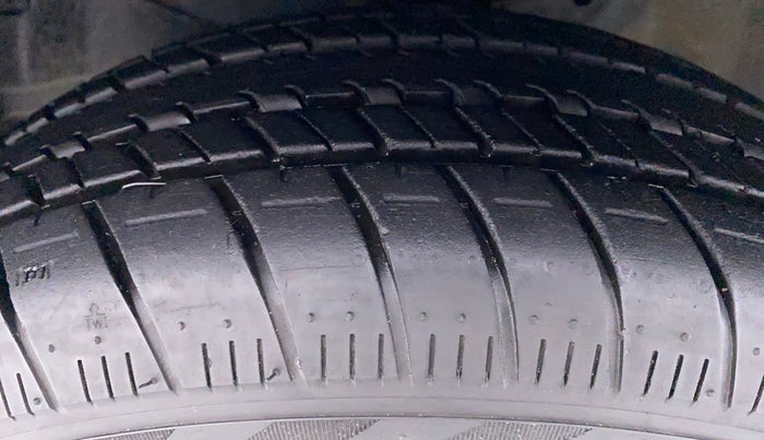 2015 Honda Brio 1.2 S MT I VTEC, Petrol, Manual, 43,280 km, Left Front Tyre Tread