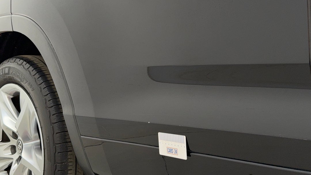 Doors Rear RHS Scratch