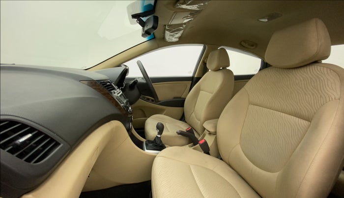 2014 Hyundai Verna FLUIDIC 1.4 VTVT CX, Petrol, Manual, 21,987 km, Right Side Front Door Cabin
