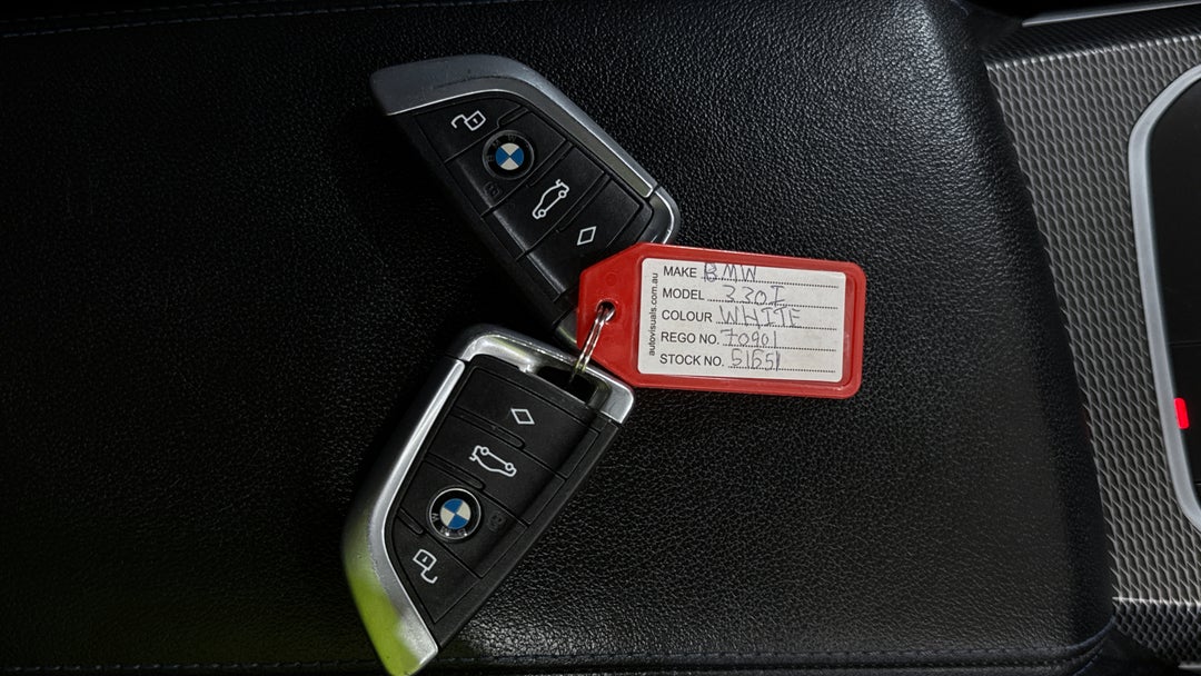 2019 BMW 3 30i M Sport, Automatic, 67038 km, Key Close-up