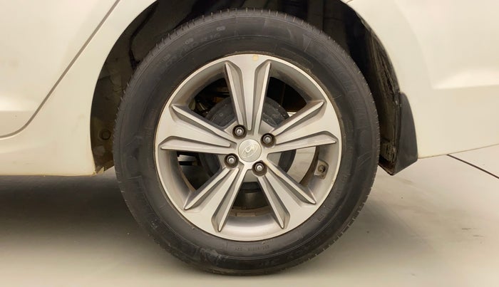 2018 Hyundai Verna 1.6 CRDI SX + AT, Diesel, Automatic, 55,912 km, Left Rear Wheel