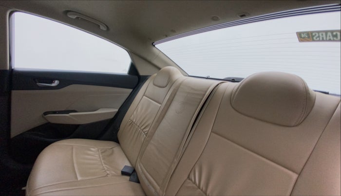 2018 Hyundai Verna 1.6 CRDI SX + AT, Diesel, Automatic, 55,912 km, Right Side Rear Door Cabin