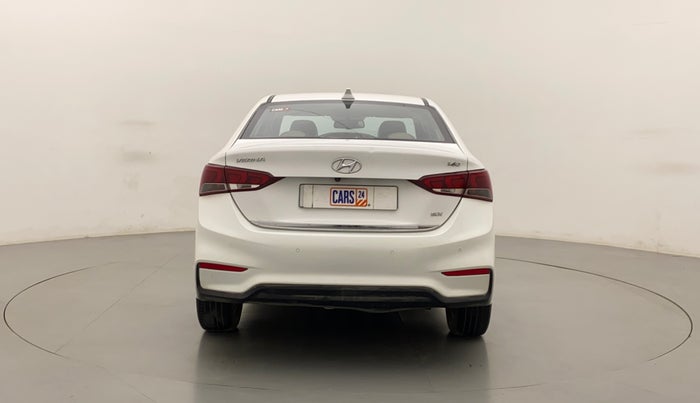 2018 Hyundai Verna 1.6 CRDI SX + AT, Diesel, Automatic, 55,912 km, Back/Rear