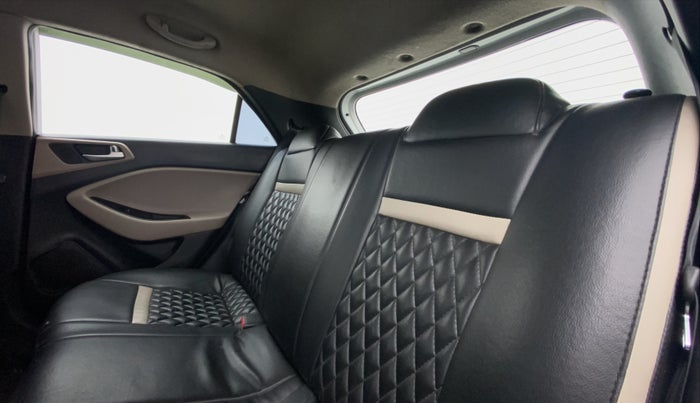 2020 Hyundai Elite i20 SPORTZ PLUS 1.2, Petrol, Manual, 59,999 km, Right Side Rear Door Cabin