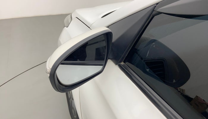2020 Hyundai Elite i20 SPORTZ PLUS 1.2, Petrol, Manual, 59,999 km, Left rear-view mirror - Mirror motor not working