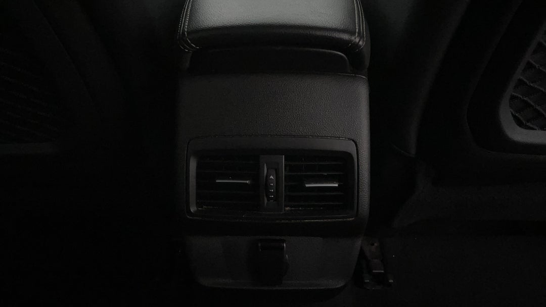 Rear A/C Vent