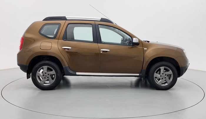 2015 Renault Duster RXZ 110 4WD, Diesel, Manual, 63,309 km, Right Side View