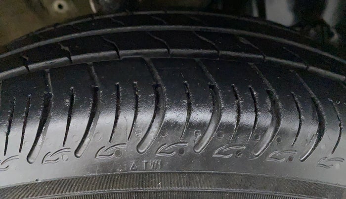 2020 Maruti New Wagon-R VXI 1.0, Petrol, Manual, 13,705 km, Left Front Tyre Tread