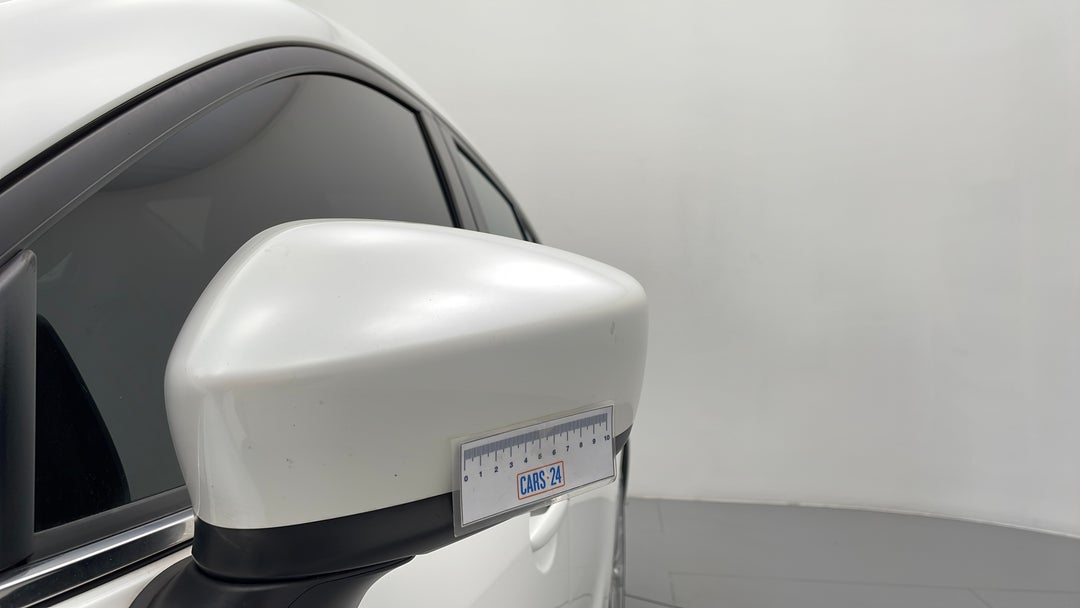 2015 Mazda 3 Sp25 Gt, Manual, 143146 km, Side Mirrors Housing LHS Chip