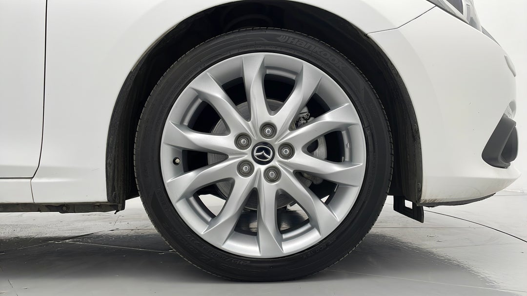 2015 Mazda 3 Sp25 Gt, Manual, 143146 km, Right Front Wheel