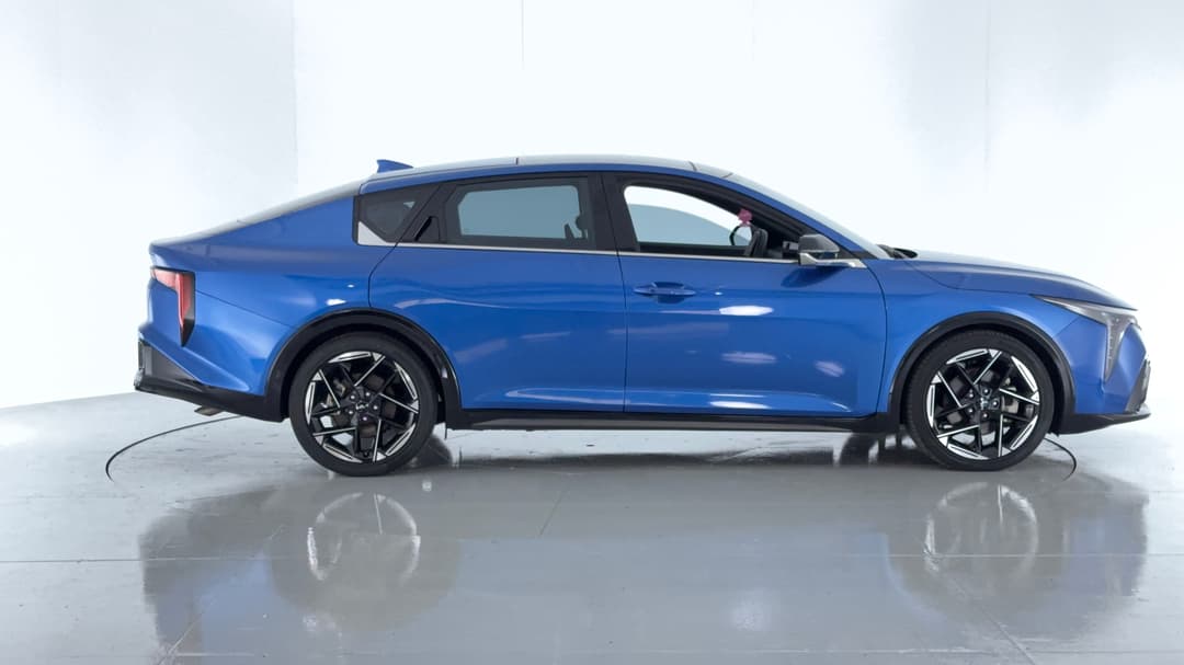 2025 Kia K4 Gt-line, Automatic, 16095 km, Right Side View