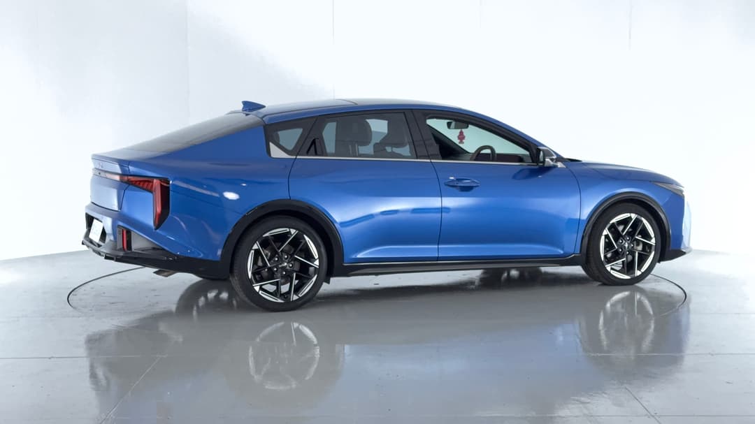 2025 Kia K4 Gt-line, Automatic, 16095 km, Right Back Diagonal (45- Degree) View