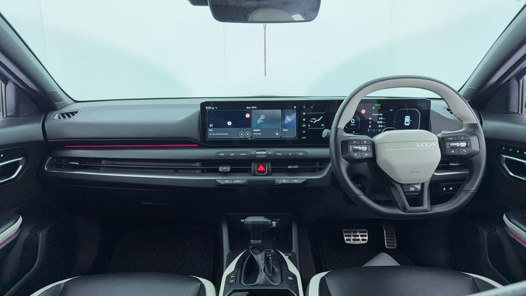 2025 Kia K4 Gt-line, Automatic, 16095 km, Dashboard View