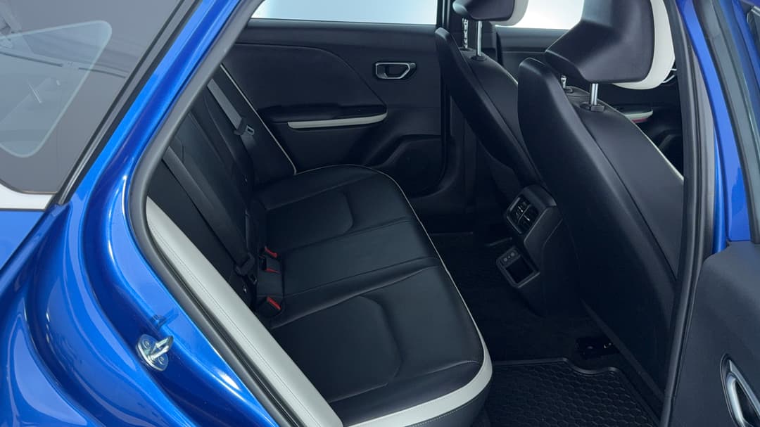 2025 Kia K4 Gt-line, Automatic, 16095 km, Right Side Rear Door Cabin View