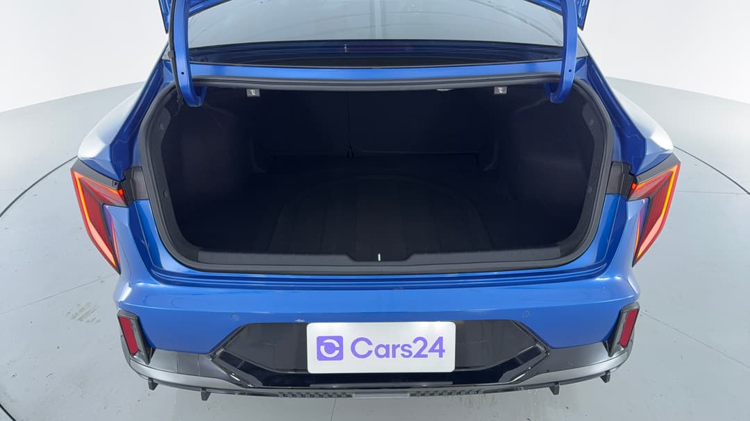 2025 Kia K4 Gt-line, Automatic, 16095 km, Boot Inside View