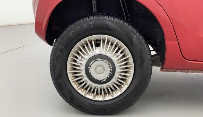2017 Datsun Redi Go A, Petrol, Manual, 87,977 km, Right Rear Wheel