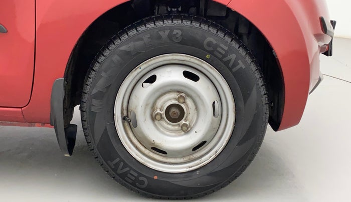 2017 Datsun Redi Go A, Petrol, Manual, 87,977 km, Right Front Wheel