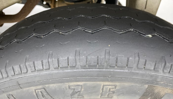 2019 Maruti Eeco 5 STR WITH AC PLUSHTR, Petrol, Manual, 32,321 km, Left Rear Tyre Tread