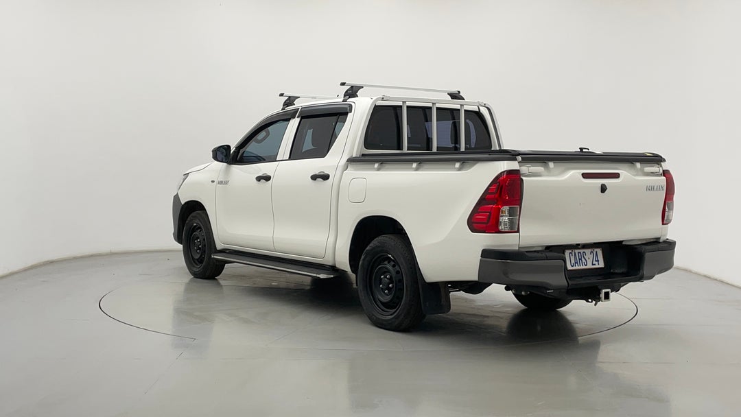 Left Back Diagonal (45- Degree) View