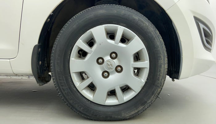 2012 Hyundai i20 MAGNA O 1.4 CRDI, Diesel, Manual, 68,266 km, Right Front Tyre