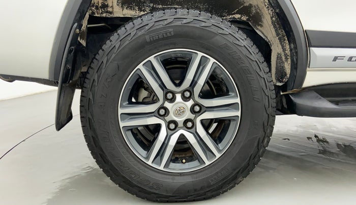 2017 Toyota Fortuner 2.8 4x2 MT, Diesel, Manual, 93,581 km, Right Rear Wheel