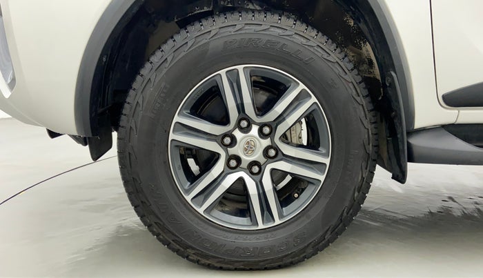 2017 Toyota Fortuner 2.8 4x2 MT, Diesel, Manual, 93,581 km, Left Front Wheel
