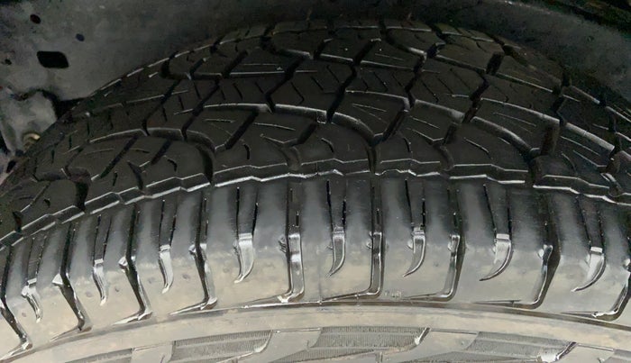 2017 Toyota Fortuner 2.8 4x2 MT, Diesel, Manual, 93,581 km, Left Rear Tyre Tread