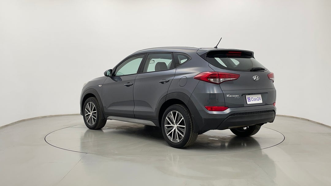 Left Back Diagonal (45- Degree) View