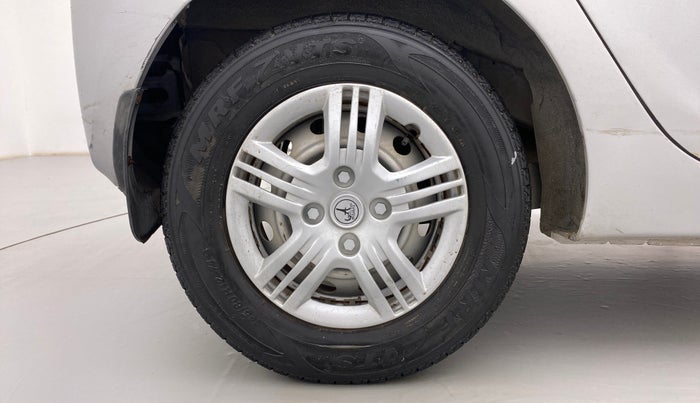 2012 Hyundai Eon D-LITE+, Petrol, Manual, 20,073 km, Right Rear Wheel