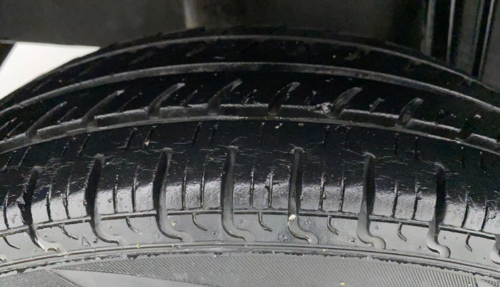 2018 Datsun Redi Go A, Petrol, Manual, 32,798 km, Right Rear Tyre Tread