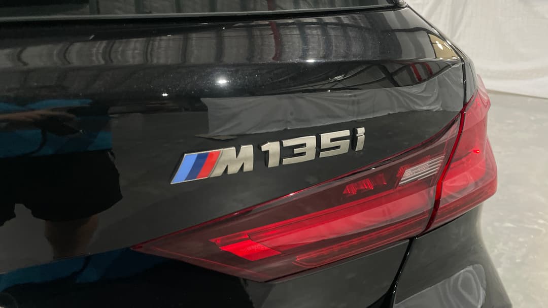 2021 BMW 1 M135i xDrive, Automatic, 49180 km, Badge (Boot Right Side)