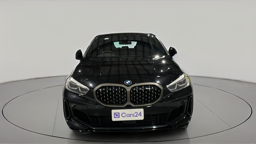 2021 BMW 1 M135i xDrive, Automatic, 49180 km, Front View