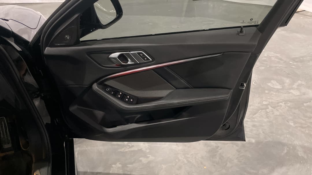 2021 BMW 1 M135i xDrive, Automatic, 49180 km, Speaker View