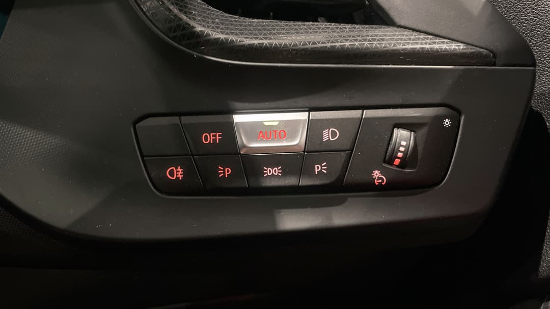 2021 BMW 1 M135i xDrive, Automatic, 49180 km, Utility Switches/Buttons