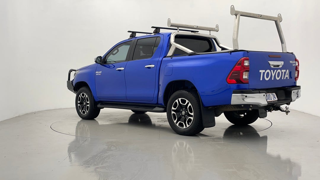 2020 Toyota Hilux Sr5 (4x4), Automatic, 48561 km, Left Back Diagonal (45- Degree) View