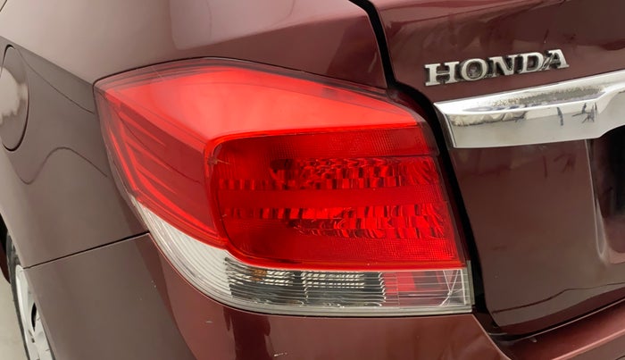 2014 Honda Amaze 1.2L I-VTEC S, Petrol, Manual, 19,479 km, Left tail light - Minor damage