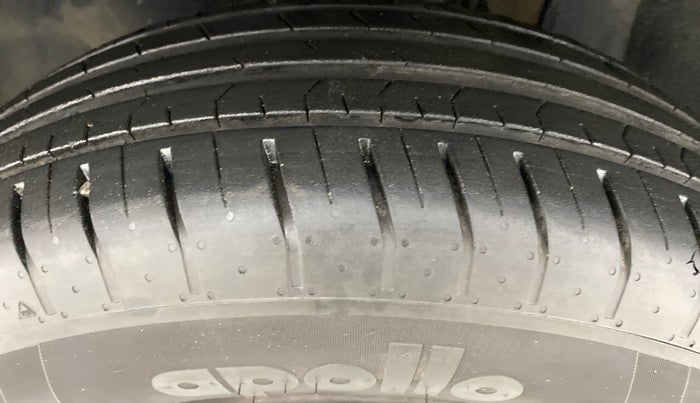 2021 Tata PUNCH ACCOMPLISHED MT, Petrol, Manual, 9,747 km, Left Front Tyre Tread
