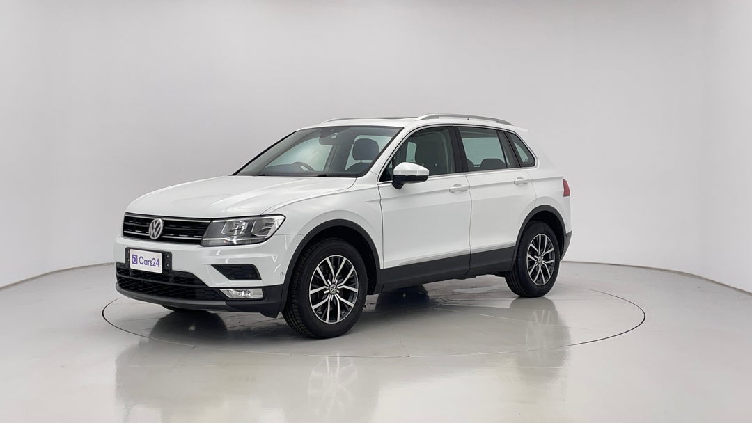 2016 Volkswagen Tiguan 132 Tsi Comfortline, Automatic, 120933 km, Left Front Diagonal (45- Degree) View