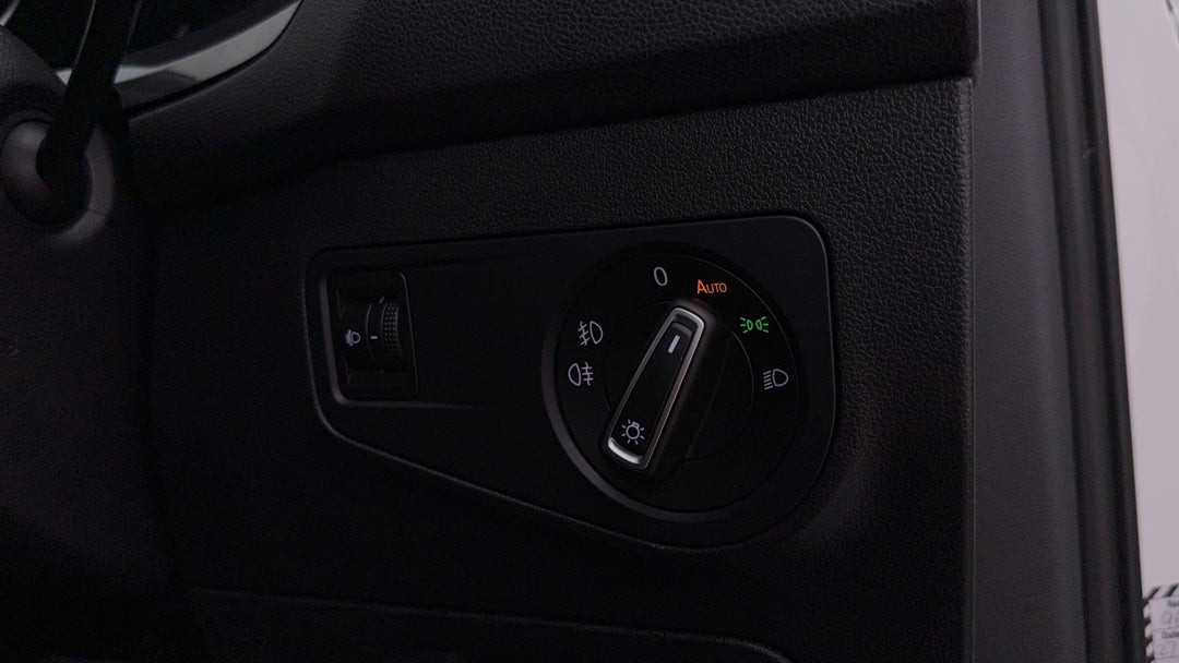 2016 Volkswagen Tiguan 132 Tsi Comfortline, Automatic, 120933 km, Utility Switches/Buttons