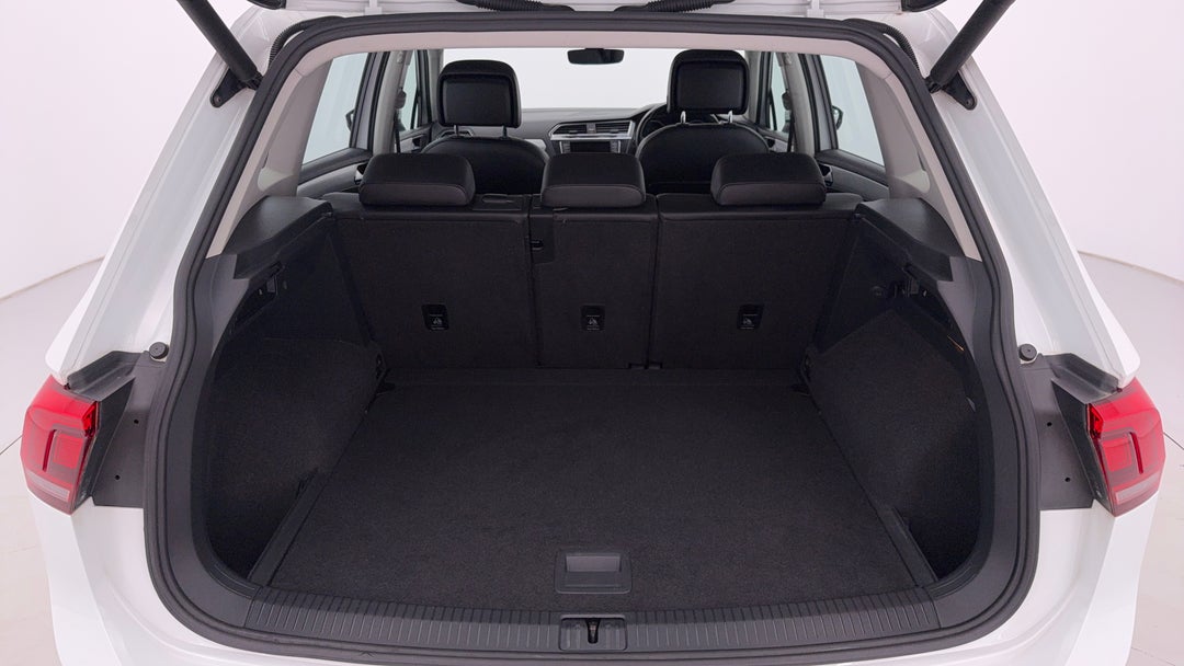 2016 Volkswagen Tiguan 132 Tsi Comfortline, Automatic, 120933 km, Boot Inside View