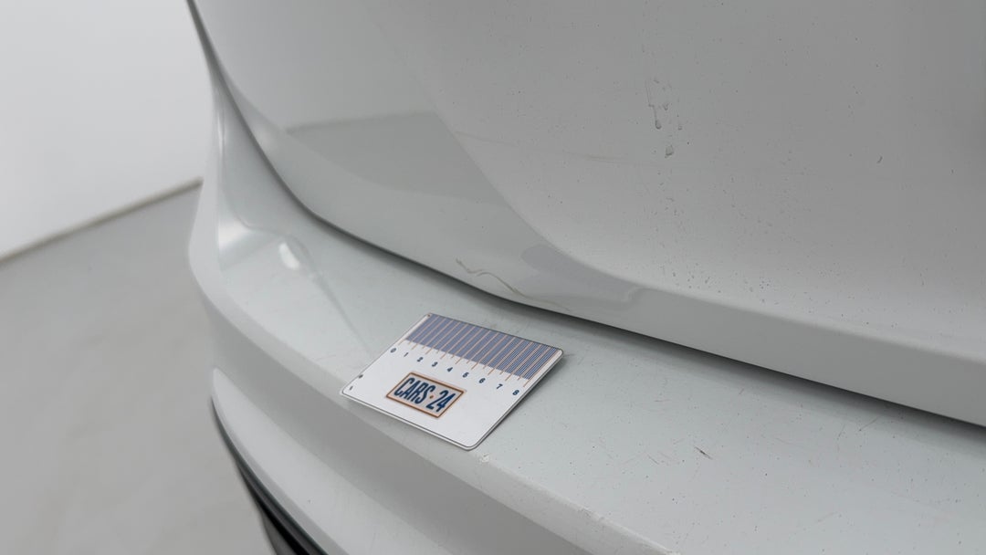 2016 Volkswagen Tiguan 132 Tsi Comfortline, Automatic, 120933 km, Boot / Tailgate Tailgate Chip