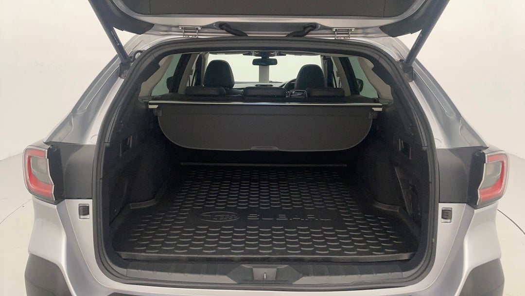 2021 Subaru Outback Touring Awd, Automatic, 78886 km, Boot Inside View