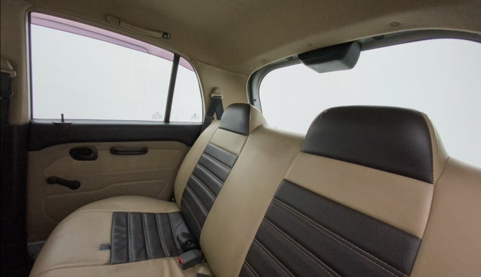 2013 Hyundai Santro Xing GL PLUS, Petrol, Manual, 1,03,030 km, Right Side Rear Door Cabin