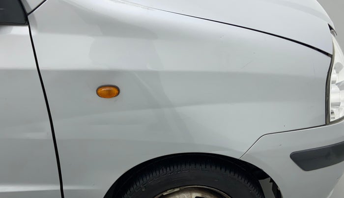 2013 Hyundai Santro Xing GL PLUS, Petrol, Manual, 1,03,030 km, Right fender - Slightly dented