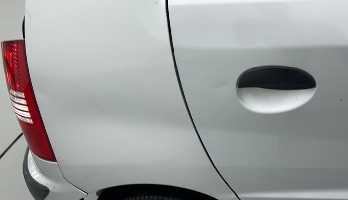 2013 Hyundai Santro Xing GL PLUS, Petrol, Manual, 1,03,030 km, Right quarter panel - Minor scratches