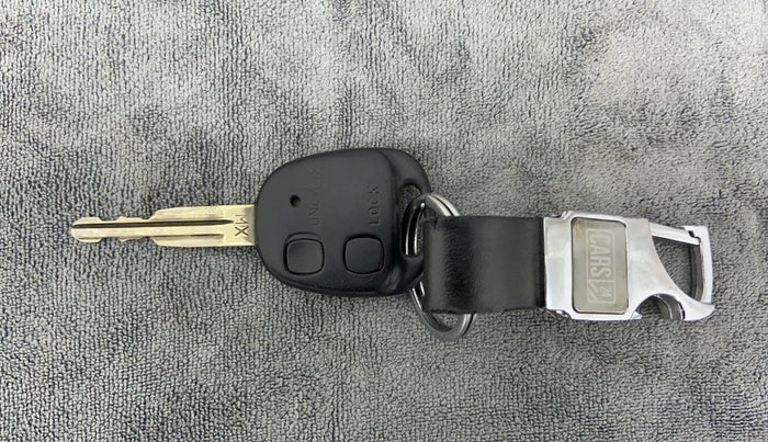 2013 Hyundai Santro Xing GL PLUS, Petrol, Manual, 1,03,030 km, Key Close Up