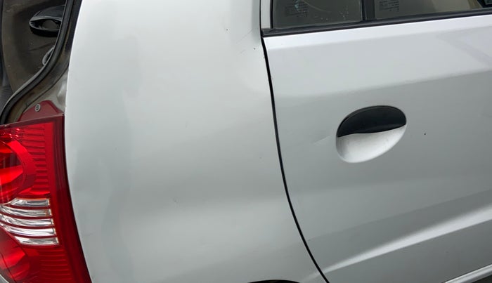 2013 Hyundai Santro Xing GL PLUS, Petrol, Manual, 1,03,030 km, Right quarter panel - Slightly dented