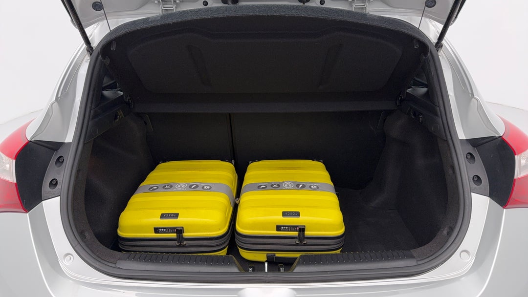 2016 Hyundai i30 Active, Automatic, 59383 km, Boot Inside View with Luggage