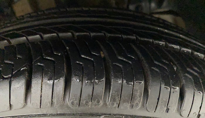 2018 Tata Tiago XT 1.05 REVOTORQ, Diesel, Manual, 40,425 km, Right Front Tyre Tread